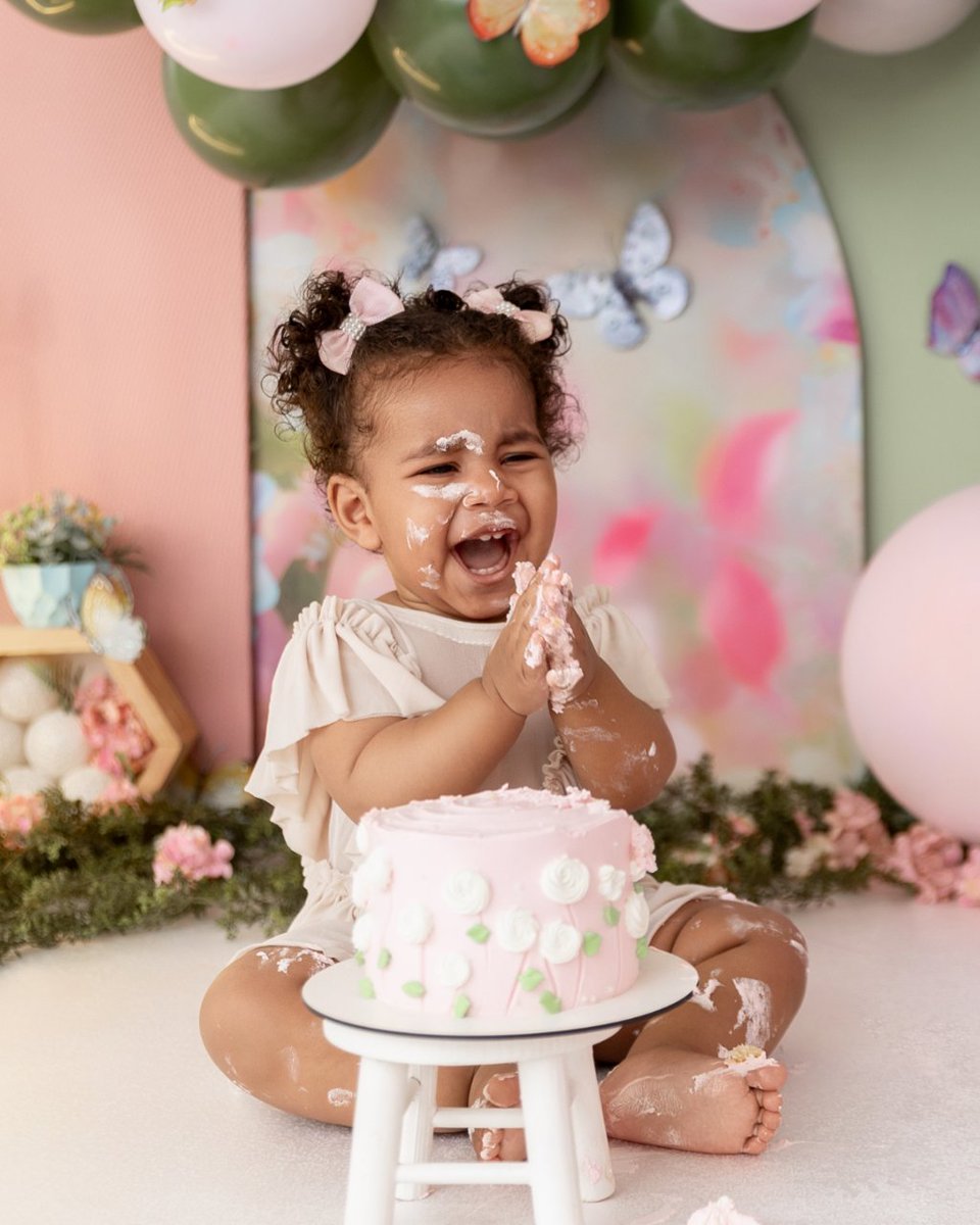 cinara_piccolo's tweet photo. Caras e bocas da Lorena!

#cinarapiccolofotografia #smashthecake #cakesmash #ensaioabc #ensaiodebebe #ensaio1ano #fotografiasbc #ensaioinfantil #ensaiofotográfico #ensaionoabc #ensaioemsbc https://t.co/WK5OTshOAf