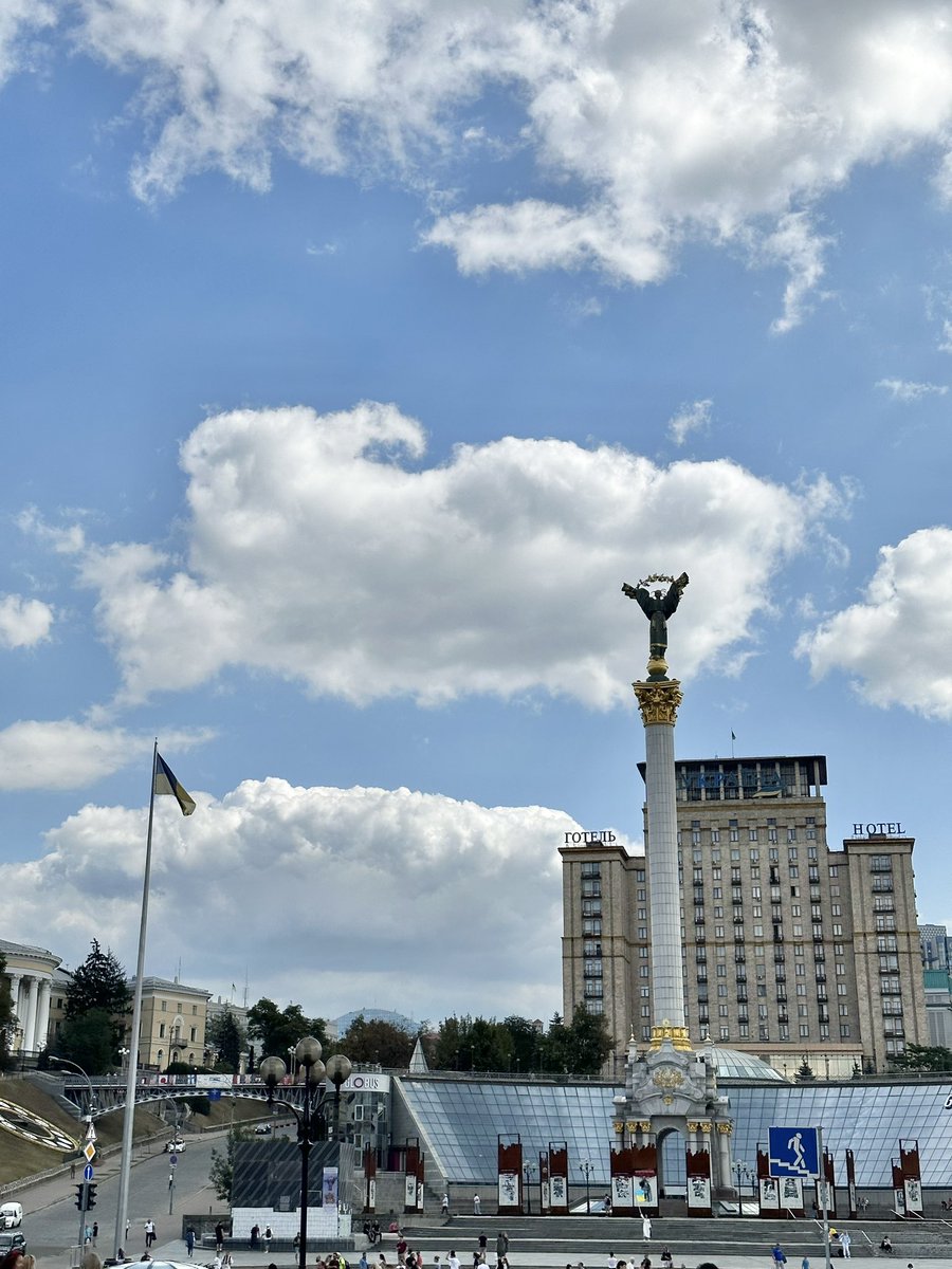 З Днем Незалежності
України 💙💛
Happy Independence Day of Ukraine💙💛

Слава Україні! 🇺🇦🇺🇦🇺🇦
Слава ЗСУ! 🇺🇦🇺🇦🇺🇦