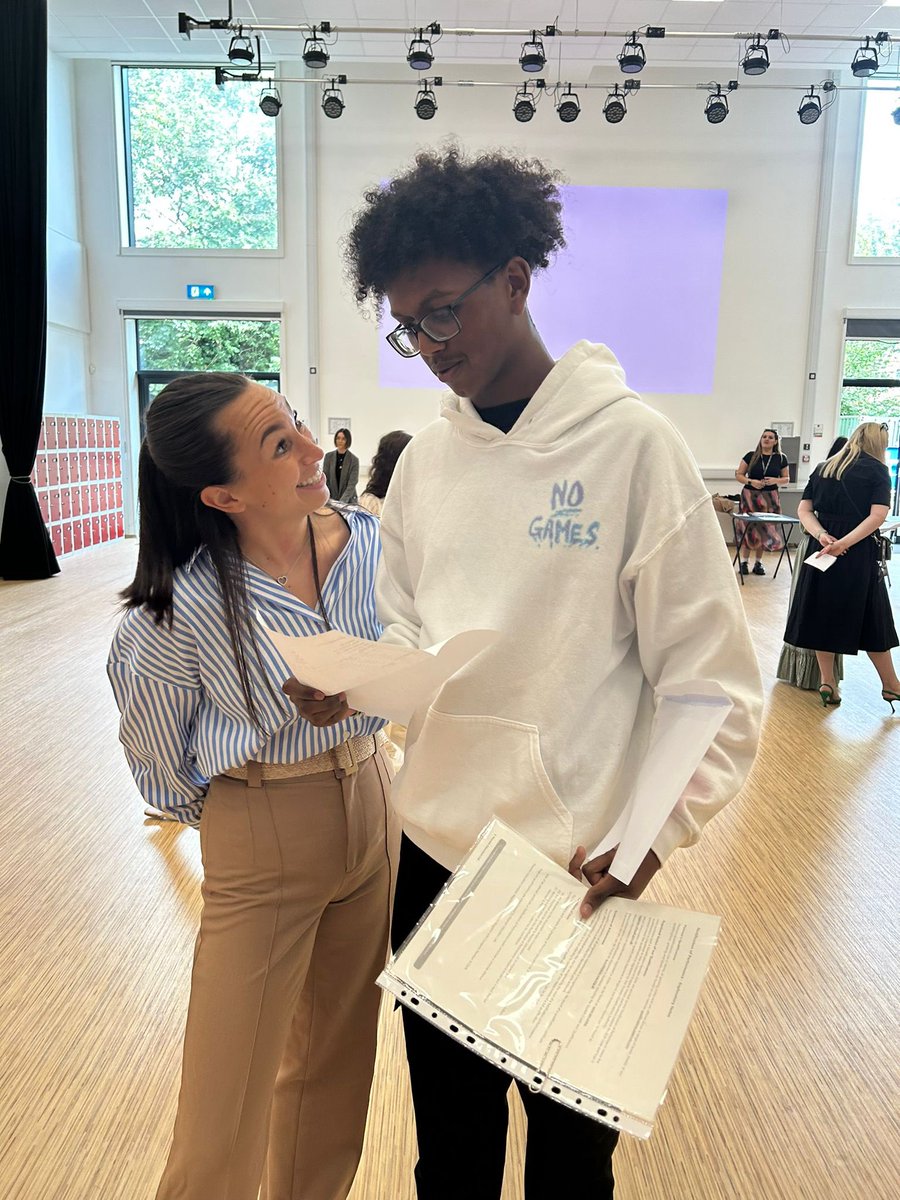 MerciaSchoolSF's tweet photo. We are so proud of our pupils for their amazing GCSE results. Congratulations to everybody receiving results today, and we look forward to welcoming current and new pupils to Mercia Collegiate Sixth Form in September 🎉 https://t.co/b7oxh6GZKH