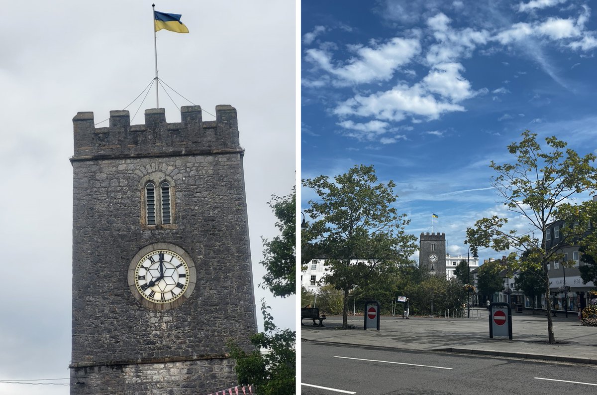 The Ukraine flag is flying at St Leonard's Clock Tower today for the Ukraine Independance Day #NewtonAbbot #ukraineindependanceday