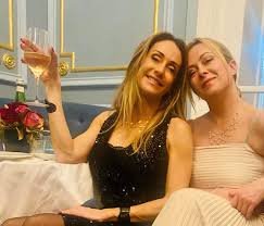 rotre54's tweet photo. #Meloni #AriannaMeloni #Lollobrigida #Governomeloni #GovernoDeiParenti
#GovernoDelCondominio #fratelliditalia #GranchioBlu #24agosto
#Vannacci #Mortacci
E voi Povery Pezzenty come ve la passate ? https://t.co/0CnhsgFWaV