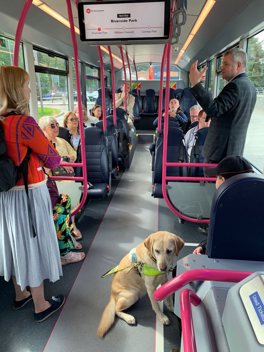 Translink_NI's tweet photo. We are committed to ensuring public transport is accessible for all! 🚌

Thanks to everyone who attended our accessibility session at the North West Transport Hub in Derry~Londonderry today to see our new #zeroemission #FoyleMetro buses

#BetterConnected #AccessibleTransport https://t.co/CENrMJNwFb