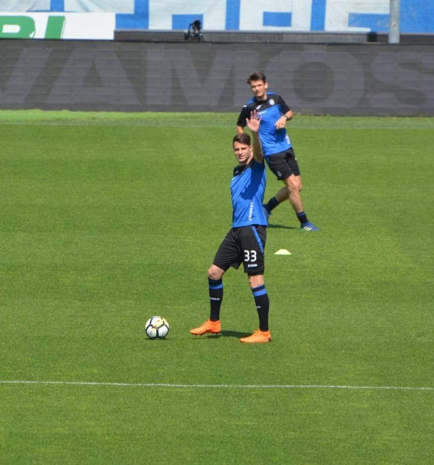 GregorioSchilt's tweet photo. In 2018 met vrienden uit Beerta naar Bergamo en Milaan. Nu met gezin. Mooi #Bergamo #Milano #Atalanta #Inter #ACMilan https://t.co/TG80fJRJyo