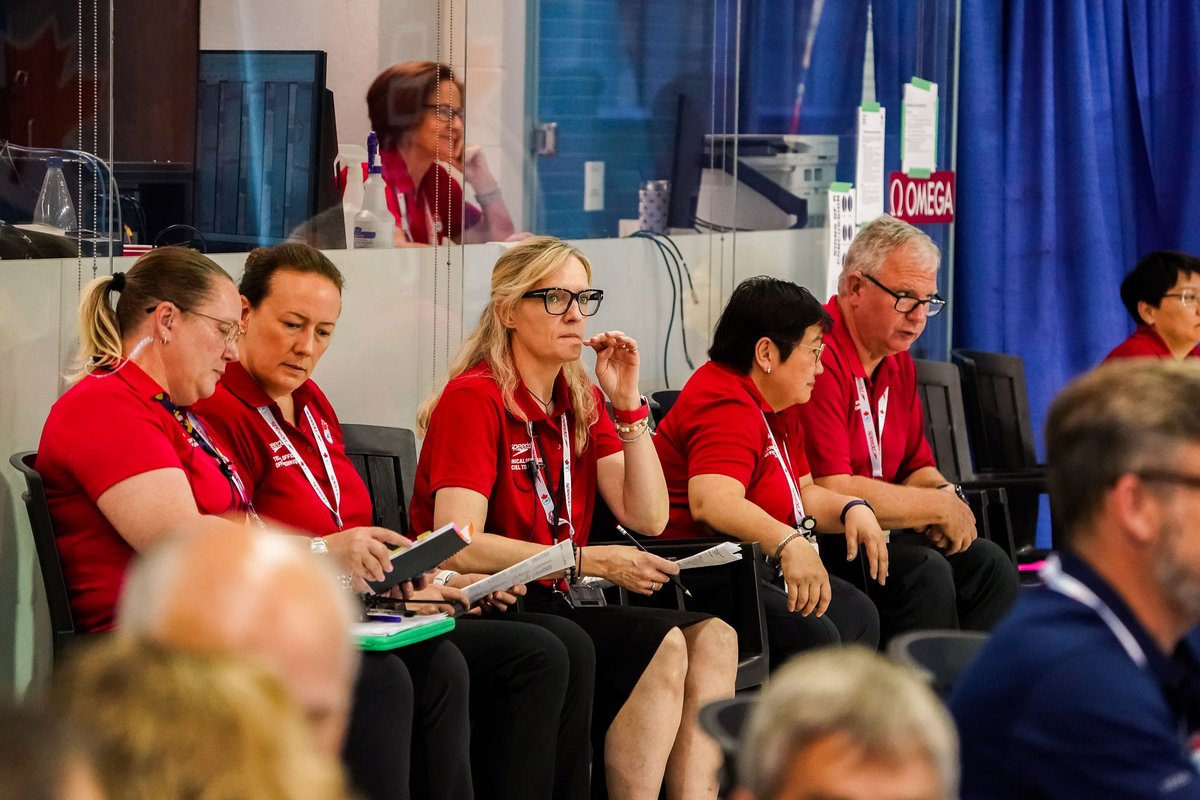 SwimmingCanada's tweet photo. Another season is wrapped and we are looking ⏭️  forward to the next!

We wanted to say a huge 'thank you' to all of the officials + volunteers for all the ⏰ &amp; ❤️ they give to the sport to make events possible! https://t.co/GsHC2LPulK