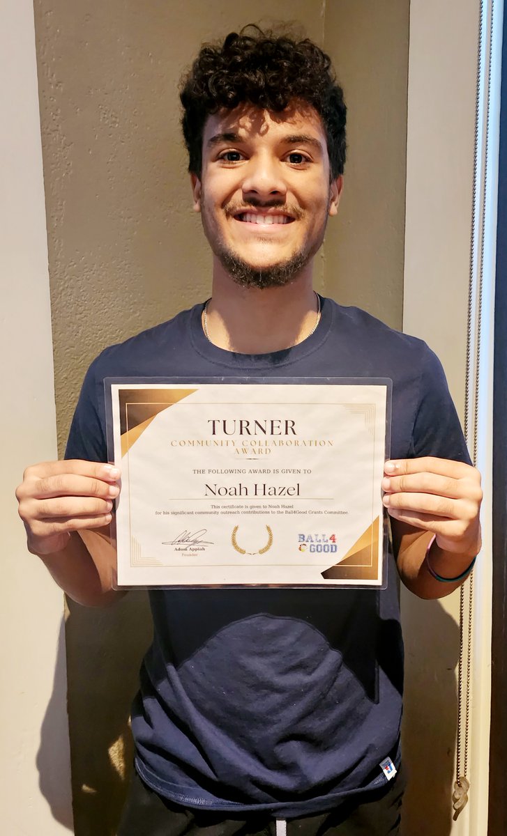 Ball4Good's tweet photo. Congrats to Noah Hazel on receiving the Turner Community Collaboration Award
#ball4good #volunteer #service #ball4goodcelebgames #leadership https://t.co/aFo68WqKxF