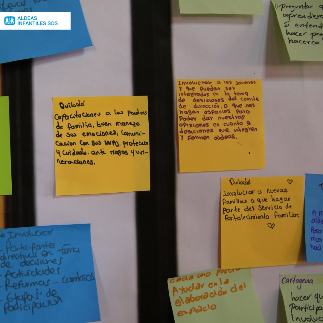 AldeasColombia's tweet image. Así vivieron el último día del Encuentro Nacional de la #RedSOS por Colombia, dónde los y las jóvenes realizaron una cartografía social de su territorio y se permitieron soñar con un mundo ideal para niñas, niños, adolescentes y jóvenes.👧🏽🧒🏻
¿Cómo crees que debería ser ese mundo?