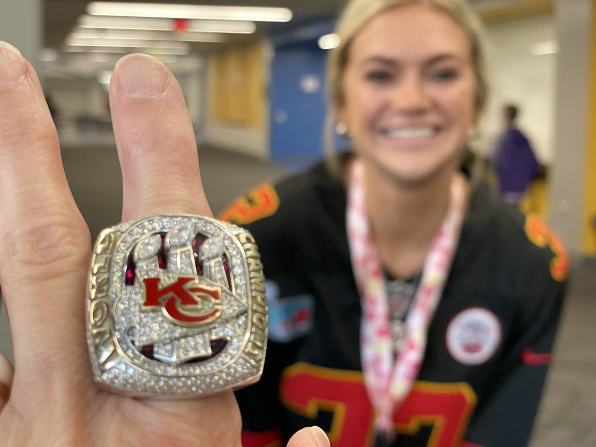 ShelfRighteous's tweet photo. Let me preface this by saying, I will always bleed blue for my Colts even in Red Country. However, I couldn’t pass up the opportunity to try on a Super Bowl ring today! Special thanks to Chiefs Cheerleader and WSMS 6th grade ELA teacher Cooper Allison for the opportunity. https://t.co/hD5Gn7XTvz