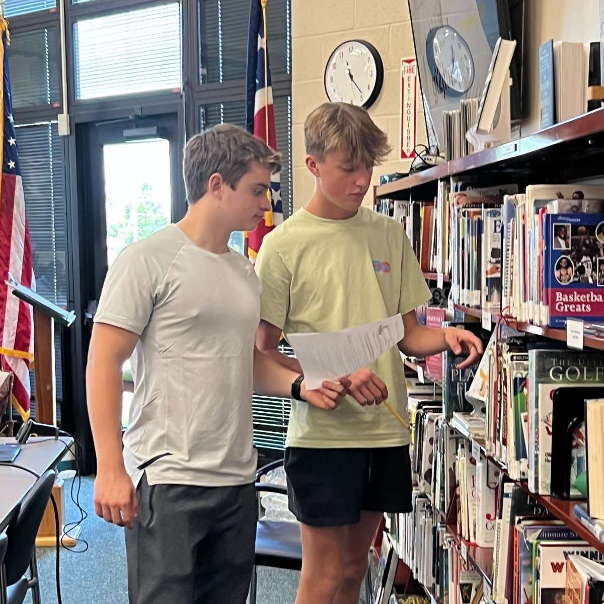These #NRVikings students are on a technology adventure! 💻

Mrs. Garee shared the updated media center with high school students with a FUN scavenger hunt!