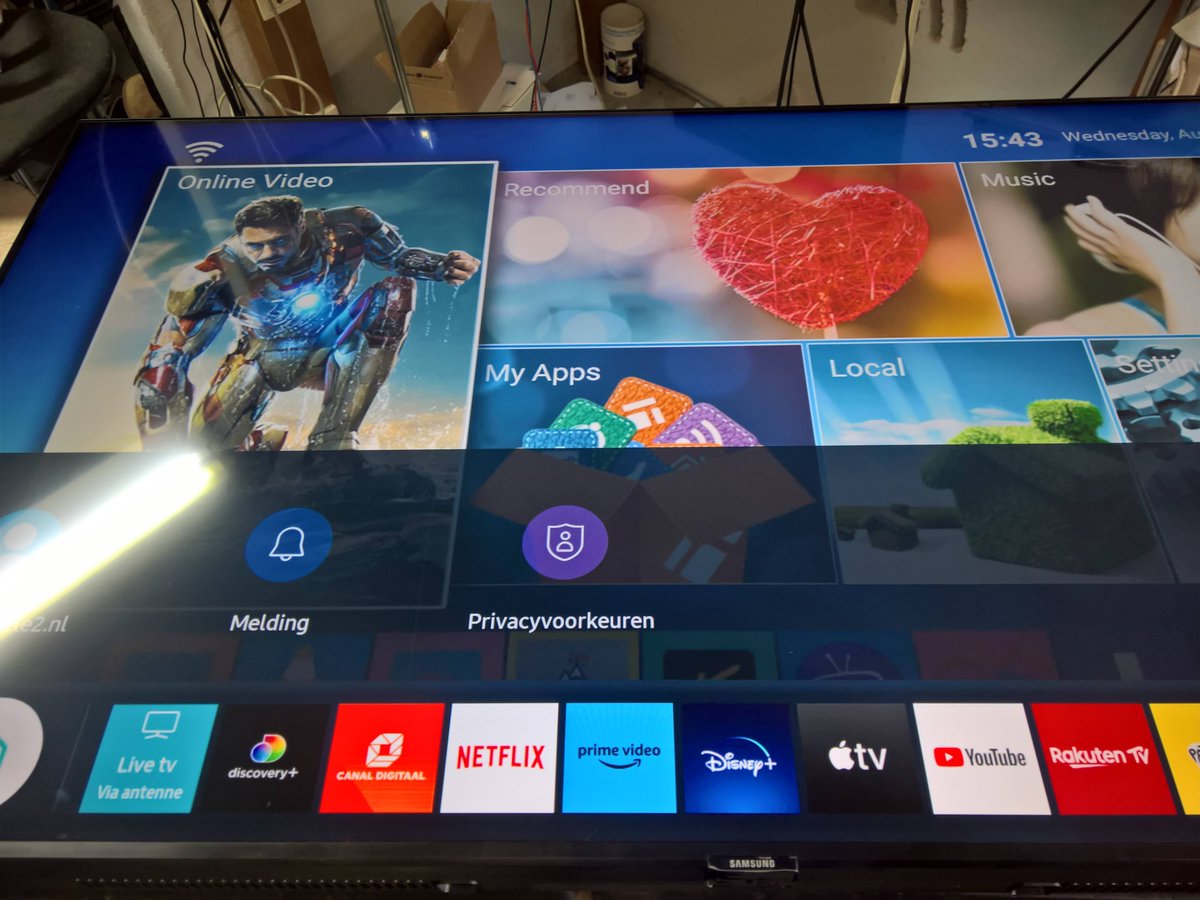 sonelvof's tweet photo. Deze televisie had een probleem met de sturing van het beeldscherm. https://t.co/z5hAtR1ZZU