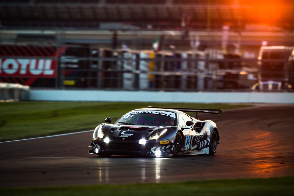 Here for the sunset shots 😍

🗓️October 6-7
🎟️ims.com

#Indy8H #IGTC #FanatecGT #GTWorldChAm