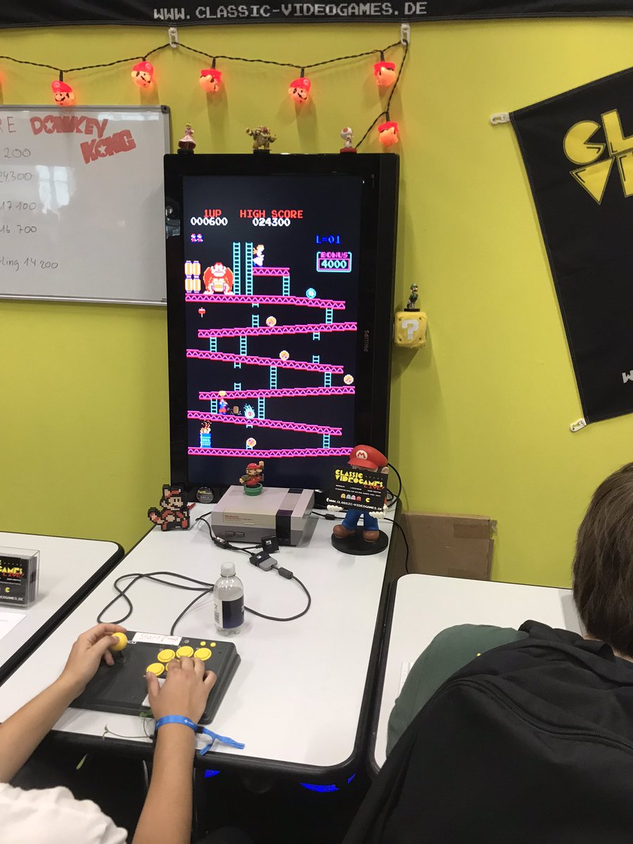 The way Donkey Kong is ment to be played 😀 #retrogames  #RETROGAMING