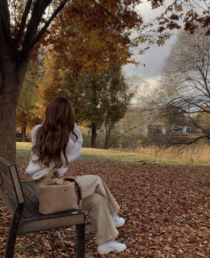 viviwesworld's tweet photo. comfort season is on its way 🍂 https://t.co/JW8XvRx8GS