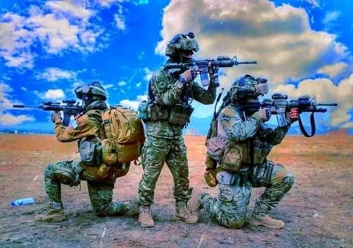 yl_nzry's tweet photo. ♦️*این اتحاد ما است که امریکا و ابرقدرت‌ها در اینجا شکست* می‌خورند و به آرمان شوم خود نمی‌رسند*

♦️این اتحاد ما است که حالا با قدرت و قاطعیت به پاکستان و دیگر کشورها پاسخ قاطع می‌دهیم

🔹بیایید برای بقای نظام اسلامی خود باهم متحد باشیم تا بار دیگر هیچ قدرتی قصد حمله بر کشور ما را https://t.co/NWEIeE2ATe