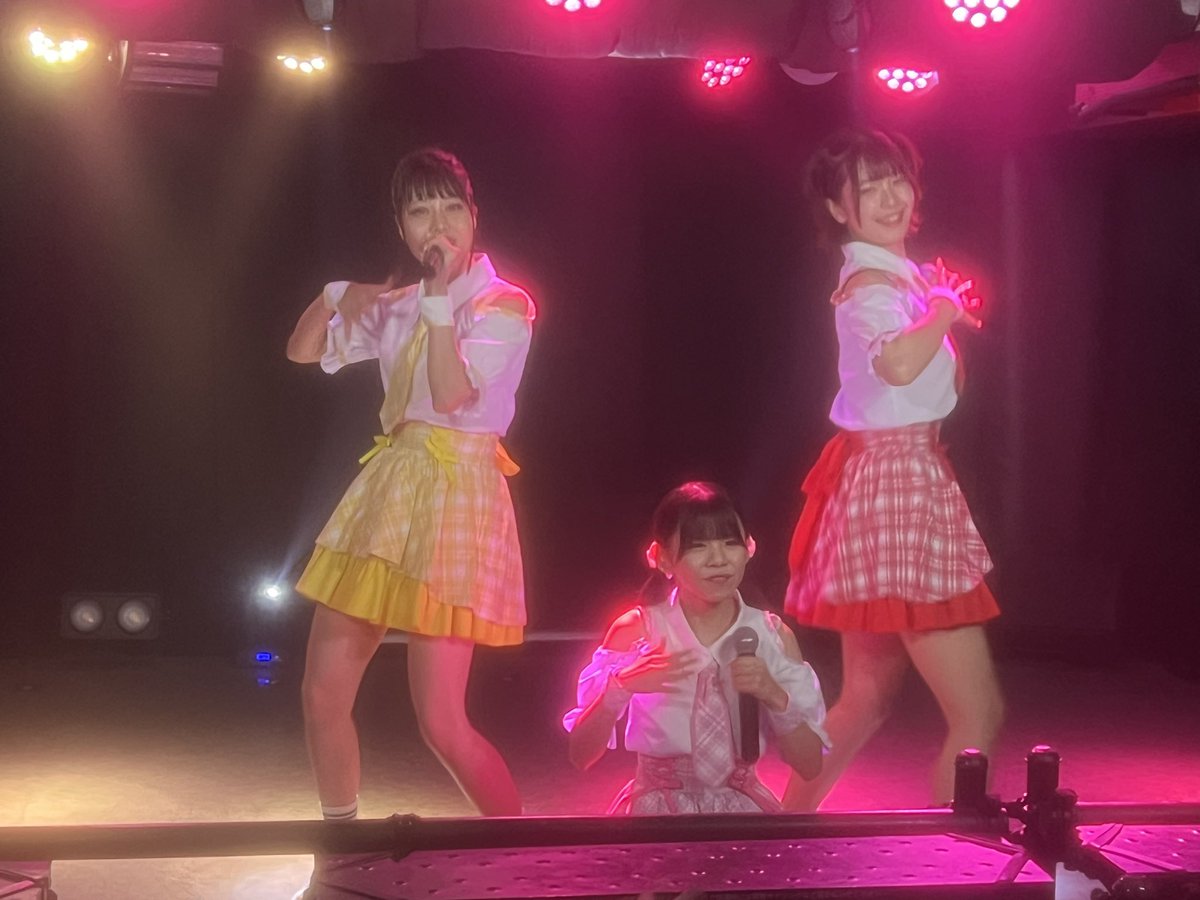 omanchosu09's tweet photo. るるのるさんへ
長い間主催ライブ出てくれてありがとございます
解散ライブま���後少しになって寂しくなります！
また何処かで会えたらいいなー
ありがとございました！ https://t.co/08ZtOXECc4