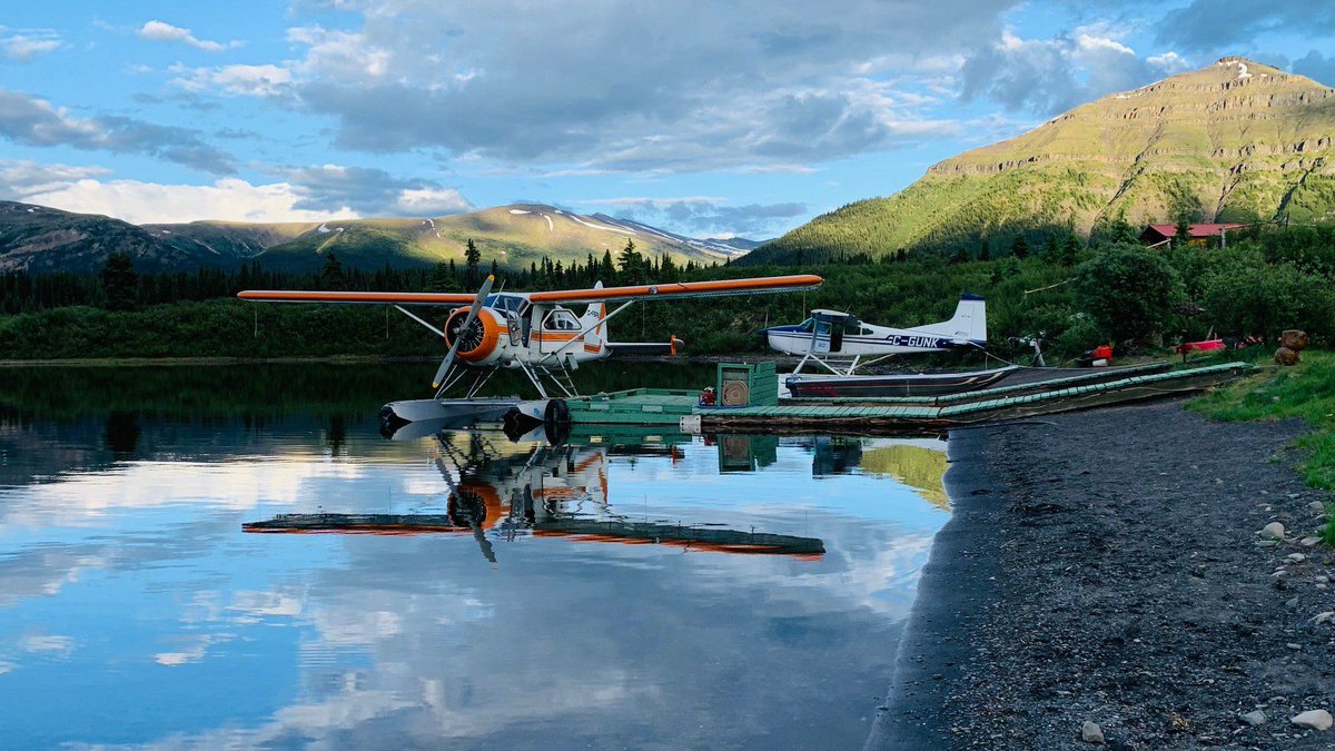 Picture Of The Week rfr.bz/t6kd54y Order aircraft paint from the aviation paint pros at Casher's Aviation Finishes #cashersaviation #aircraftpaint #airplanelivery #planecolors #aviationpaint #pilotlife #axaltaaviation rfr.bz/t6kd54x