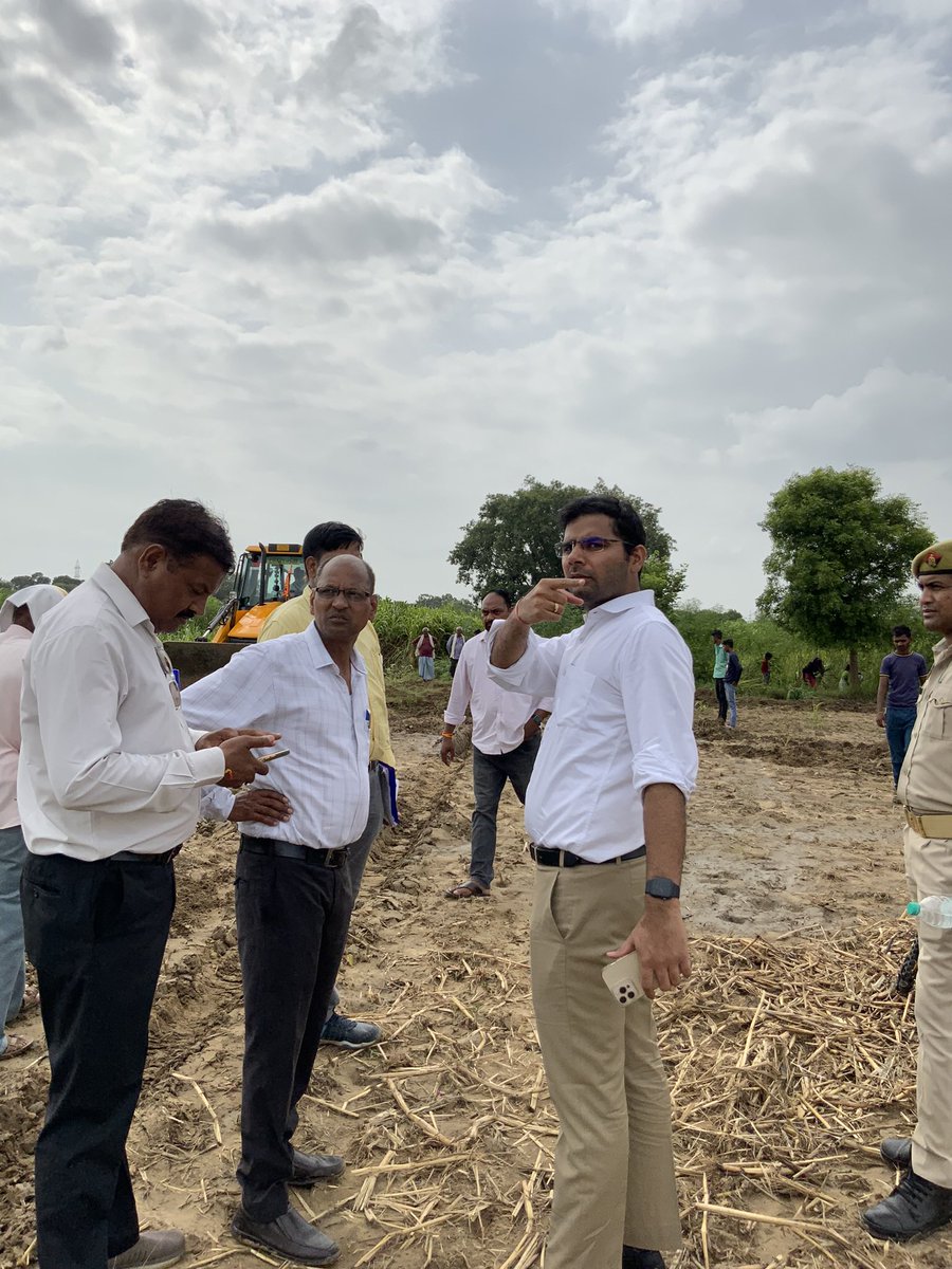 SDM Sadar, Agra tweet media