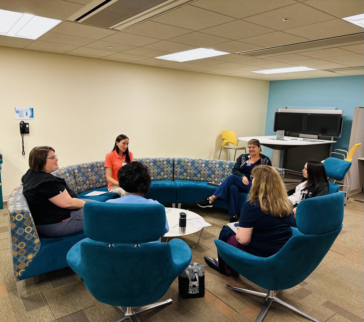 SilverOaksHC's tweet photo. Silver Oaks took their Virtual Dementia Tour on the road! We loved sharing this experience with the employees of Columbus Regional Hospital. If you are interested in your team learning more about The VDT, give us a call at 812-373-0787! 💜 https://t.co/lpis2fu0Ki