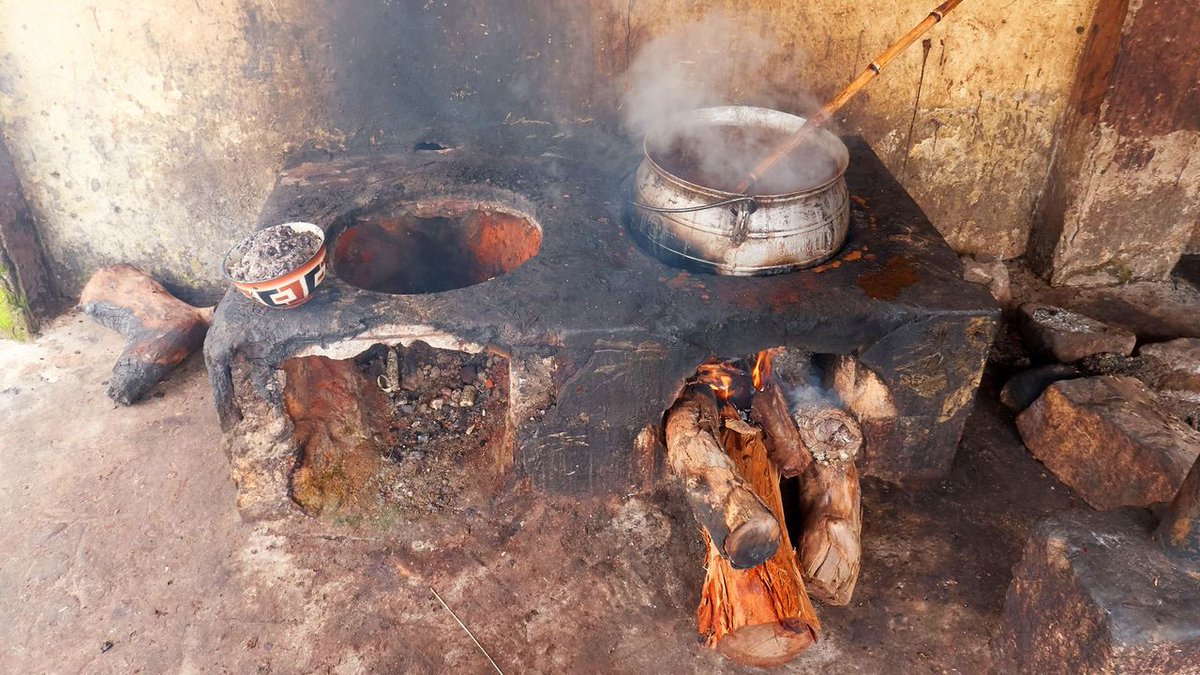 Limited access to modern technology in #smallscalefarming can result in inefficient energy use, including burning wood for cooking, contributing to #carbonemissions
@Forumcctza @FAOAfrica @UNFCCC @IPCC_CH @PACJA1 @GCAdaptation