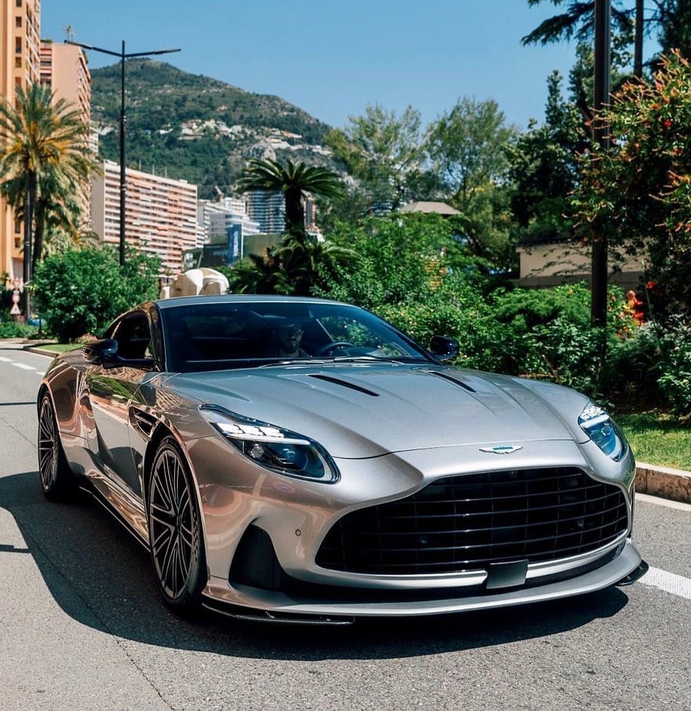 CarManToday's tweet photo. #AstonMartin https://t.co/fBruGpKwhV