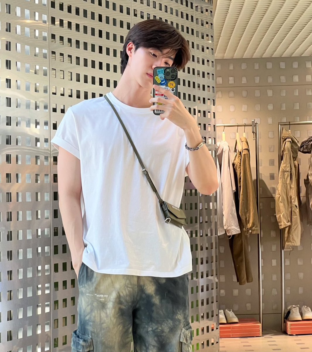 𝕁✨ tweet media