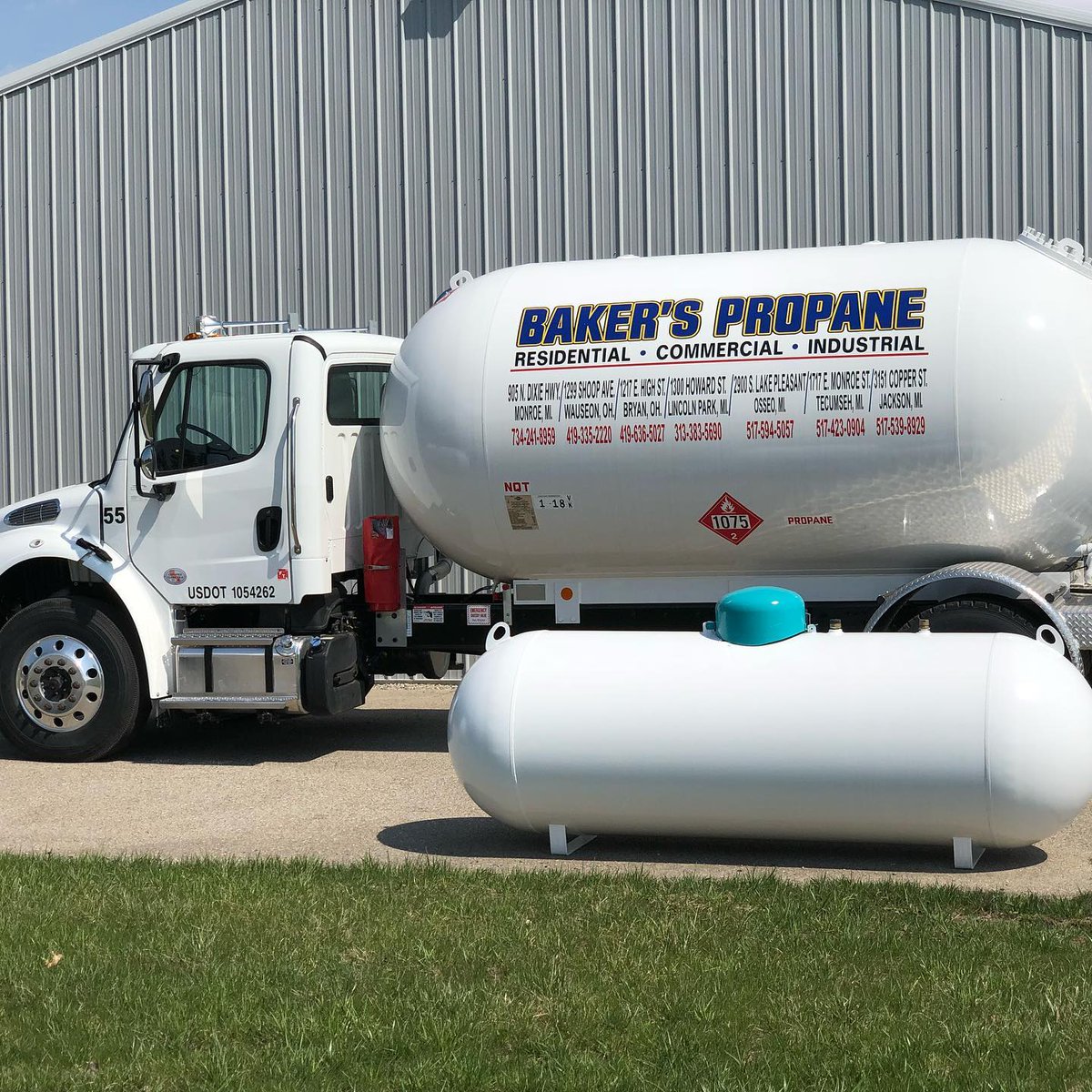 It is time to sign up for winter programs! Sign up to get information on contracts today! It takes less than 1 minute to fill out!
bakerspropanegas.com/pages/contract…