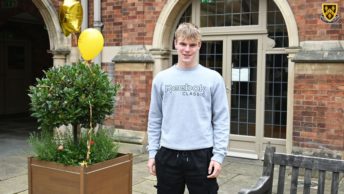 stockportgs's tweet photo. Pictures and quotes from GCSE Results Day 2023 can be found at https://t.co/ATG6votdDW.
#SGSInspires #SGSAcademicAmbition #SGSAdventure #SGSCuriosity #SGSCreativity #SGSCommunity #SGSConfidence #SGSOpportunity #gcse2023 #gcseresults2023 #gcseresults #gcseresultsday #gcse https://t.co/Met2xI51zL
