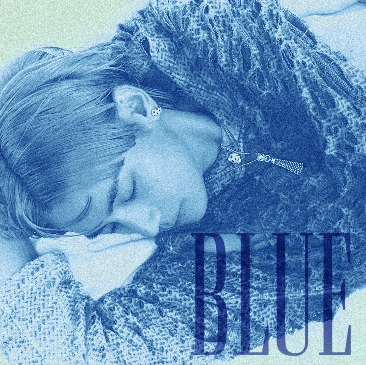 RT and REPLY 

BLUE TEASER 2  
BLUE BY V OUT SOON  
#V_Blue
