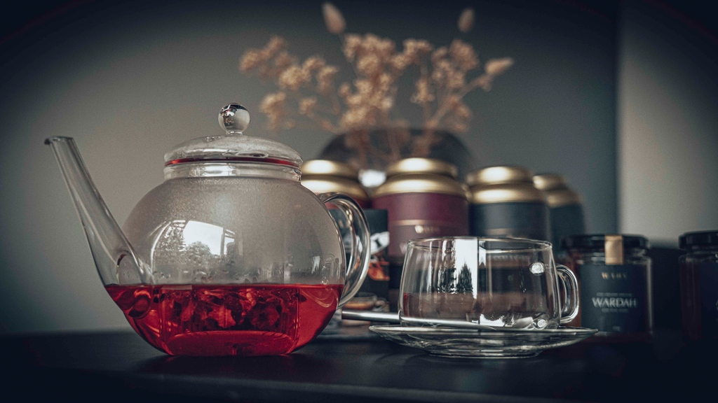 wahylondon's tweet image. 🍵 Sip into Serenity with WAHY London&apos;s Teas 🌿✨⁠

Discover tranquility in every cup. Immerse yourself in the soothing flavours of our carefully curated teas, crafted to elevate your moments.

#WAHYLondon #TeaTimeBliss #SipIntoSerenity #FlavourfulMoments