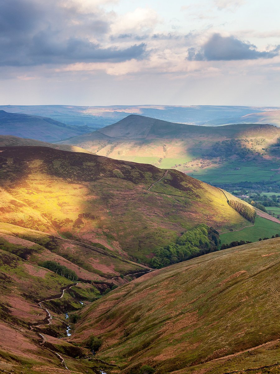 Would love it if anyone could give anything as we do the Pennine Way and try to raise some money for <a href="/edalemrt/">EdaleMountainRescue</a> . 

justgiving.com/page/mat-and-a…

Please RT too! Thank ye!

#PennineWay #Charity #Walk #Yorkshire #Northumberland #peakdistrict #Sheffield #YorkshireDales #UK