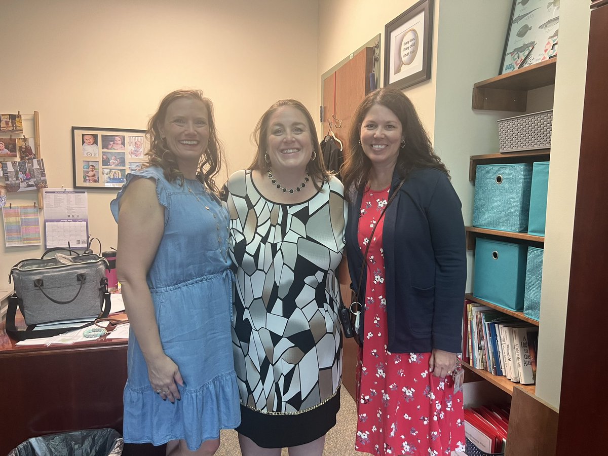 fcpscanning's tweet photo. Admin team at TUES gearing up for day 2!  There is excitement from students about the Battle of Ballenger Creek attendance trophy! Who will get early bragging rights, TUES, OGES or BCES? @TuES_Pack @FCPS_SVerdi #bettertogether https://t.co/rDrAQA6nFp