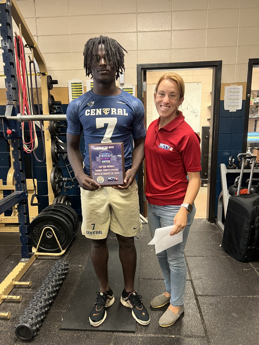 tcchsyjfootball's tweet photo. Big Congratulations to our very own Tre’Von Pringle for snagging this week’s @WCTVSports Play of the Week honors! #TheCounty #TogetherWeSwarm #W1NTHEDAY https://t.co/9tbFU8ztpw