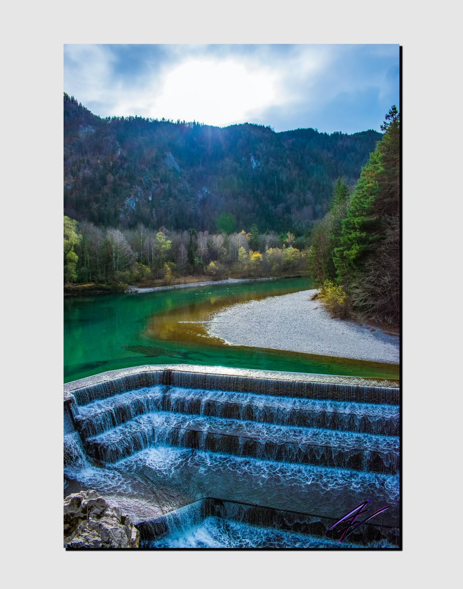 IntellectNebula's tweet photo. Bavarian Falls
Shot in 2019, Füssen, Germany w/ @NikonUSA D5600 | f/5.6 | 1/4000s | ISO 1250 | 18mm
#ℤen #nikonnofilter #YourShotPhotographer #Nikon #smallbusinessowner #CreatorsHour #IntellectualNebula #Explore #Adventure #travel #Photography #Europe #Bavaria #Germany #Füssen https://t.co/ND5sPTbPGC