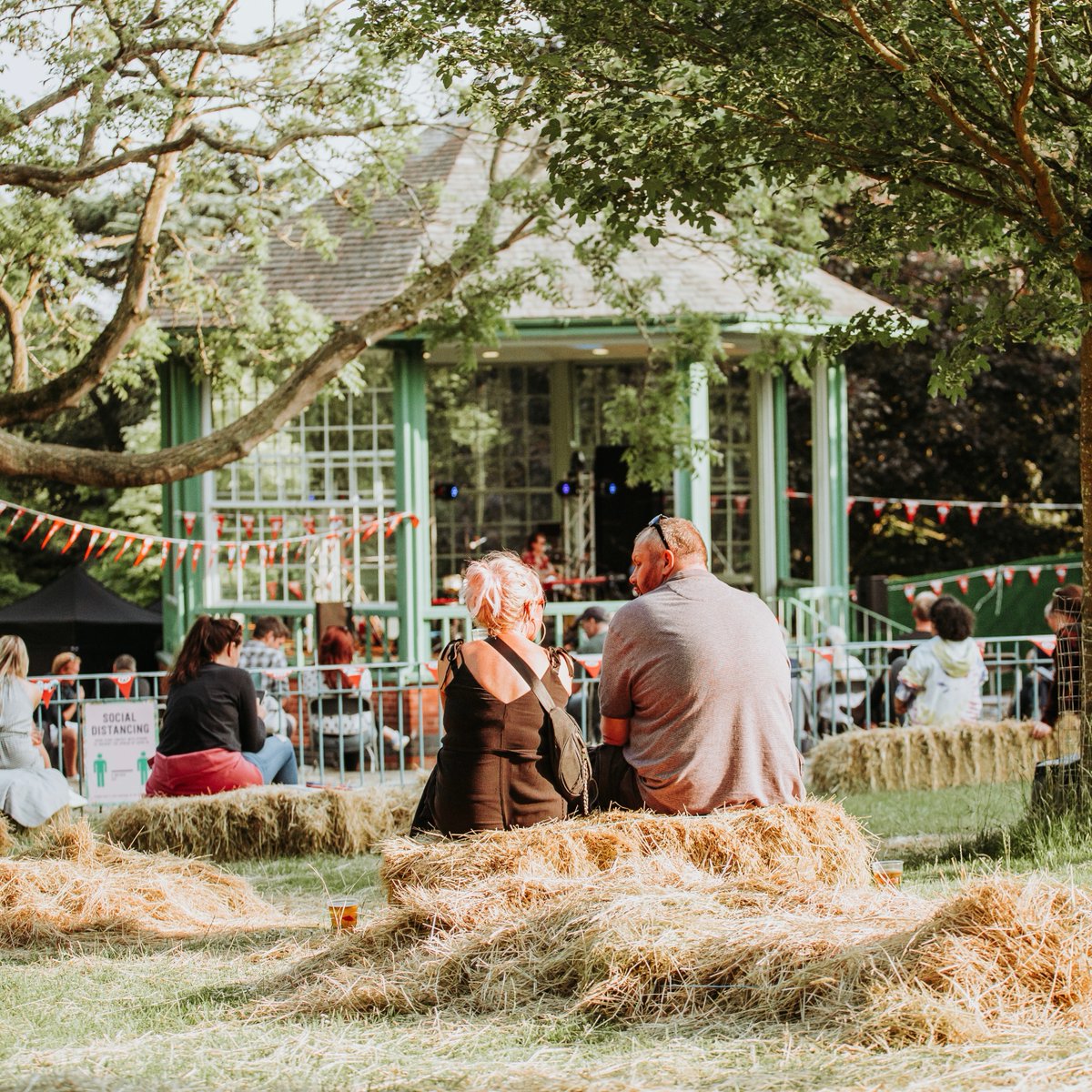 Foolhardy Folk Festival 2023 is finally here! 🪕🌳

The gates are about to open, the ales are ready to be poured and it’s set to be a brilliant day of live music ahead. We’re really looking forward to welcoming everyone down to the Arboretum!✌️

FAAQ's: bit.ly/foolhardy2023f…
