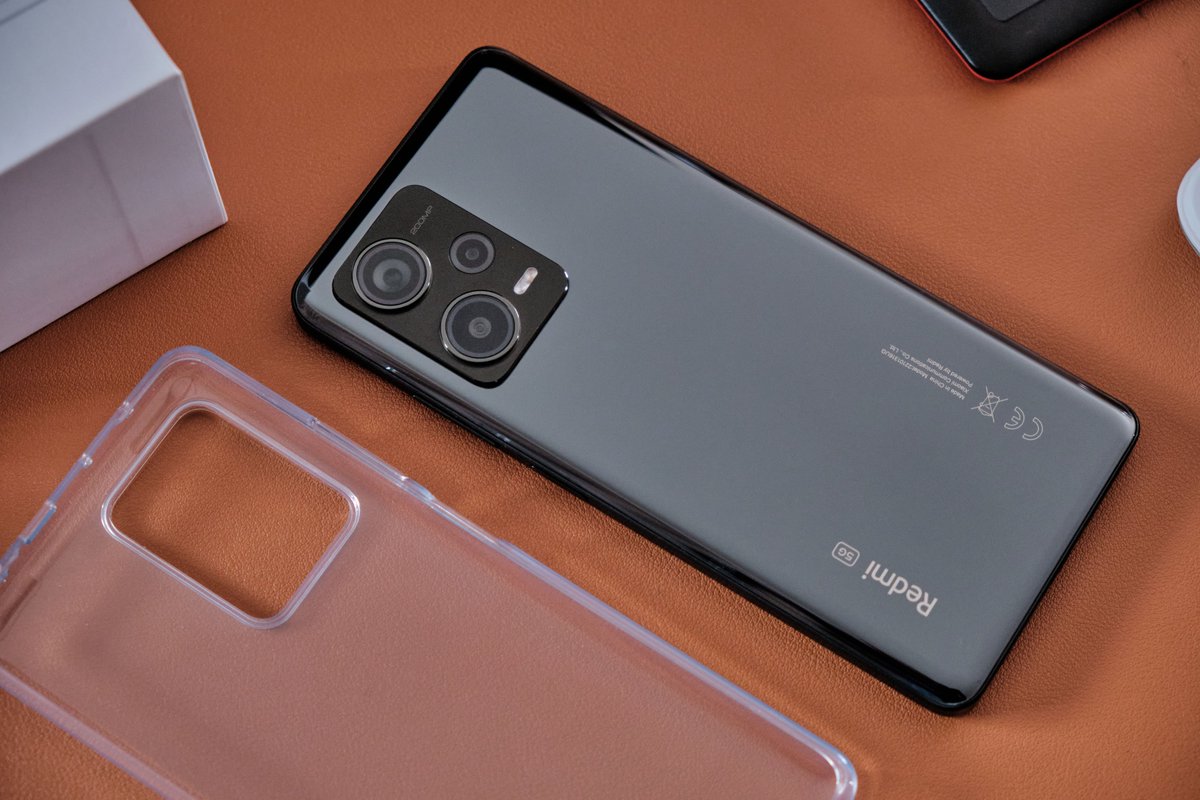 Xiaomi_ZA's tweet photo. This phone is all about delivering stunning views and preserving moments in their true beauty. #Redminoteproplus5g https://t.co/trxm48D4dU