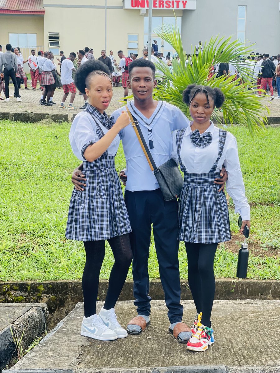 eniolaonline's tweet photo. Back to school and I’m repping 
#EXNAVYBOY
#NNSSABK https://t.co/e0W4udaOEs