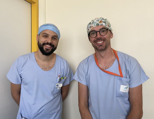 Bravo au <a href="/CHLeMans/">Centre Hospitalier du Mans</a> !

La 1ère implantation en France de moniteurs cardiaques réalisée par des infirmiers (Jimmy Guibert et Kévin Rousseau) s’est déroulée au <a href="/CHLeMans/">Centre Hospitalier du Mans</a> ce 23 août.

Objectifs : réduire les délais de prise en charge et faire évoluer les pratiques des infirmiers.
