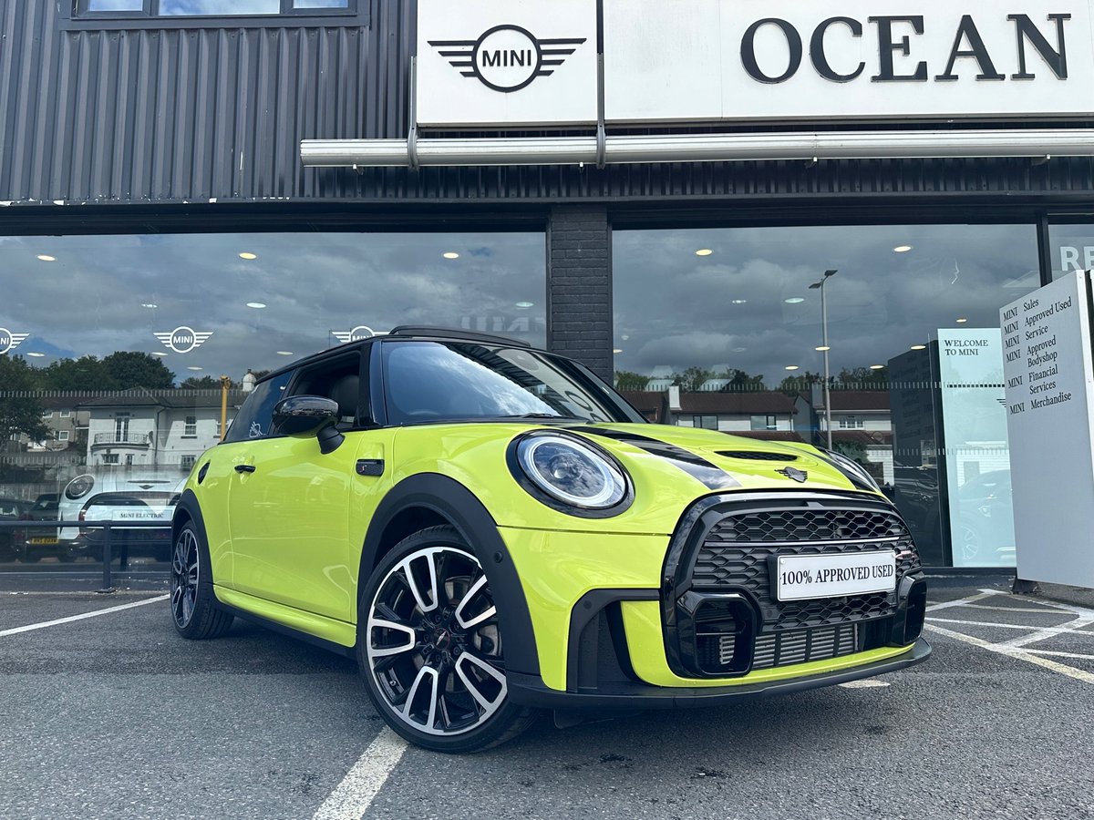 Check out this stunning Approved Used MINI 3-Door Hatch Cooper S Sport in Zesty Yellow, boasting only 3,185 miles on the clock and packed with impressive technology.

This car is available to drive away from Ocean Plymouth today. Enquire now so you don't miss out.💛