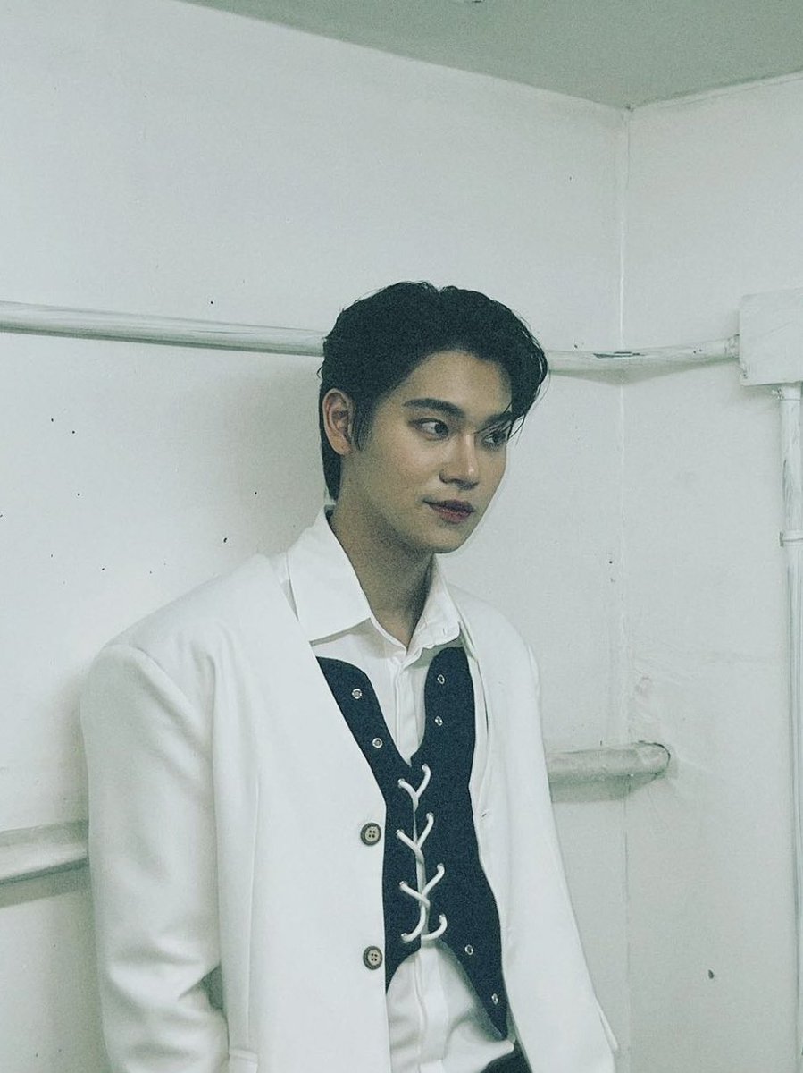 nicetxx45's tweet photo. มาเฟียฮ่องกง                     เด็กญี่ปุ่นไฮสคูล https://t.co/yNFMgGu2r2
