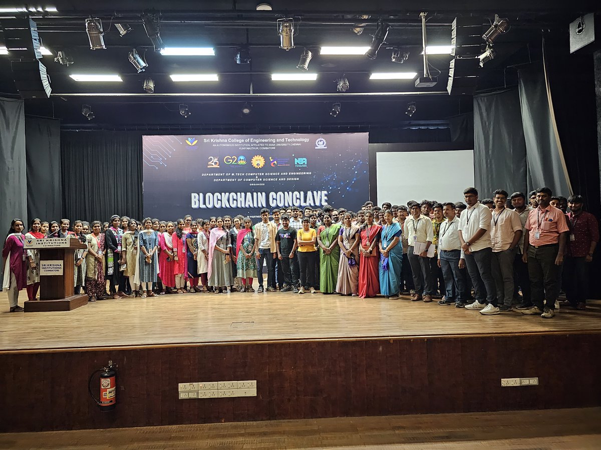 Had an awesome time talking about @Hyperlane_xyz  at <a href="/skcetofficial/">SKCETCOIMBATORE</a> on their first Blockchain conference.

300+ attendees and the crowd was lit🔥
Buildoors ramping Up 📈