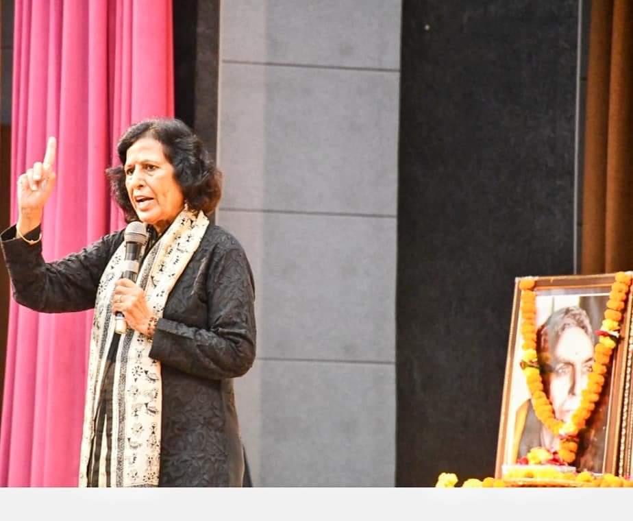 mcu_bhopal's tweet photo. विज्ञापन में रचनात्मकता बहुत जरुरी है - कुलपति प्रो.केजी सुरेश,
पीआर मतलब रेपुटेशन मैनेजमेंट -डॉ. जयश्री जेठवानी,
पत्रकारिता विश्वविद्यालय में सत्रारंभ 2023
@kg_suresh
@highereduminmp @JansamparkMP @EduMinOfIndia @AlumniMcu @AICTE_INDIA @IIMC_India @McuRewa https://t.co/7VELCMtfL4