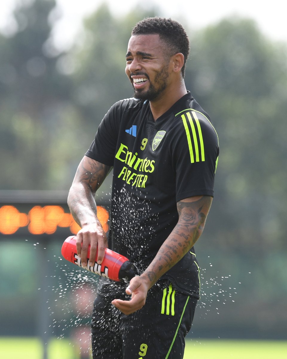 Arsenal's tweet photo. Gabby is back 😍 https://t.co/ymTZCN5TPX