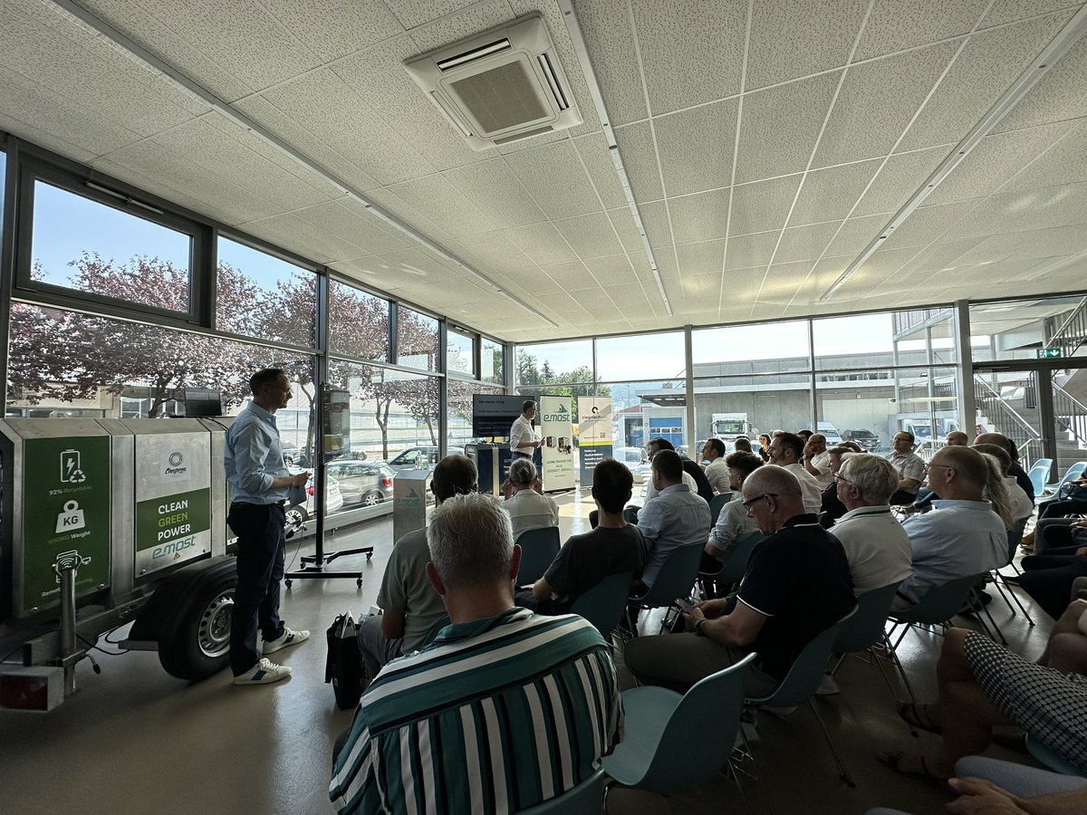 campaigning's tweet photo. 1. Praktikerforum des Cleantech Hub Dietikon, bei emost, der Firma mit dem diesellosen Stromaggregat. Beim #CTHD, dessen Gründung ich mit initiieren durfte, darf ich im Beirat mitwirken. @StadtDietikon ist auf dem besten Weg, zum #cleantech Cluster zu werden. @8953Dietikon https://t.co/5SYbGXzbne