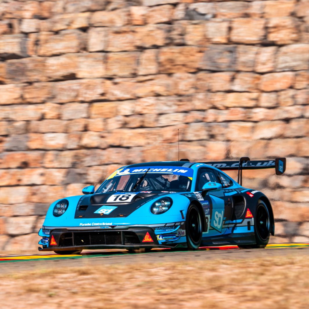 _SDTeam's tweet photo. Ready for another run 👍

Second @LeMansCup free practice is up next at Aragon and another chance for @NickSDSL &amp; @ScottMalvern to get laps in the book.

Session goes 🟢🟢🟢 at 15:40.

Live timing ⏱️ https://t.co/dguAjRRCo1 https://t.co/EKShsSujRe