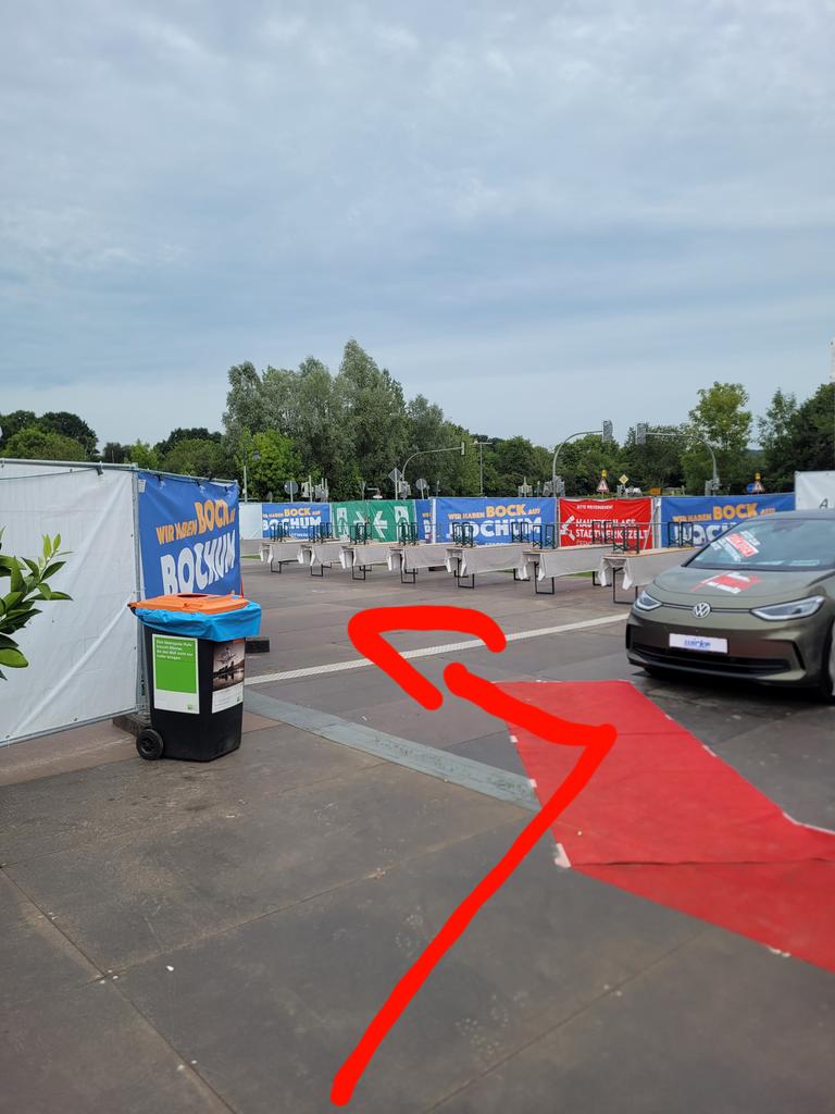 treehouseticket's tweet photo. Hey guys, we have an update on the Sound Checkin: 
The entrance to the festival area is at 17:00. Please come to the tent where Tokio Hotel will play. We will meet at 18:00 at the entrance on the photos https://t.co/F5KBs1gvBY
