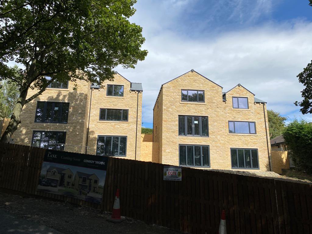 conroybrook's tweet photo. Excellent progress being made on these two bespoke homes at Fixby.
#newbuild #construction #progress #bespoke #stonebuild #fixby #huddersfield https://t.co/QLboARNUDj