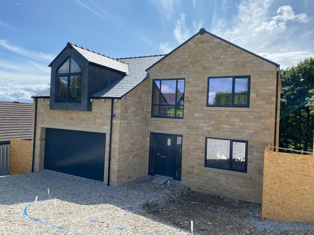 Excellent progress being made on these two bespoke homes at Fixby.
#newbuild #construction #progress #bespoke #stonebuild #fixby #huddersfield