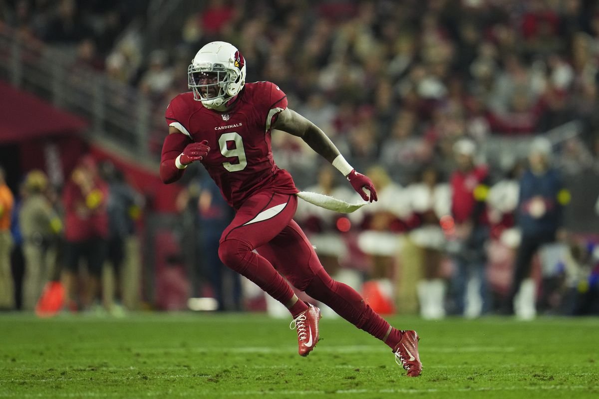 GridironCentrl's tweet photo. Breaking News🚨🚨

The #Giants have acquired Safety/Linebacker Isaiah Simmons from the #Cardinals for a 7th Round Pick
#NFL #NFLPreseason https://t.co/8giv4QfEes
