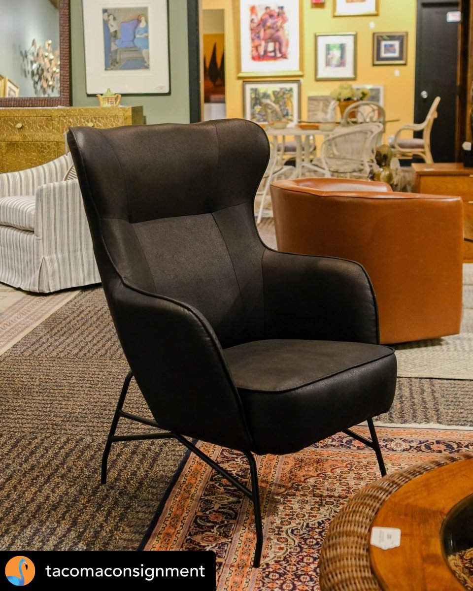EmeraldHome1's tweet photo. Happy Franky Friday brought to you by our local Tacoma Consignment! 😍 #shoplocal #emeraldhomefurnishings https://t.co/iOZULdHzGn