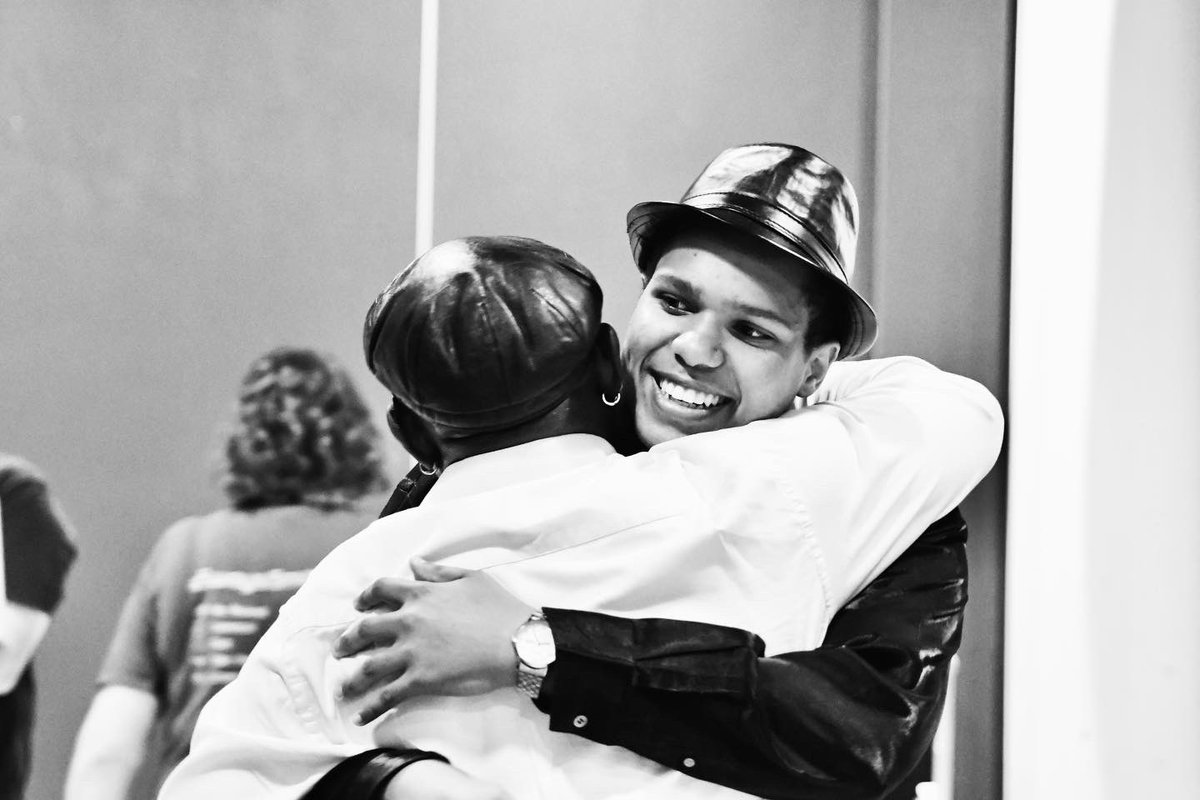 Congratulations to all our Year 11 students who received their results today. Well done to the students, staff and parents for all your hard work and support. ✨