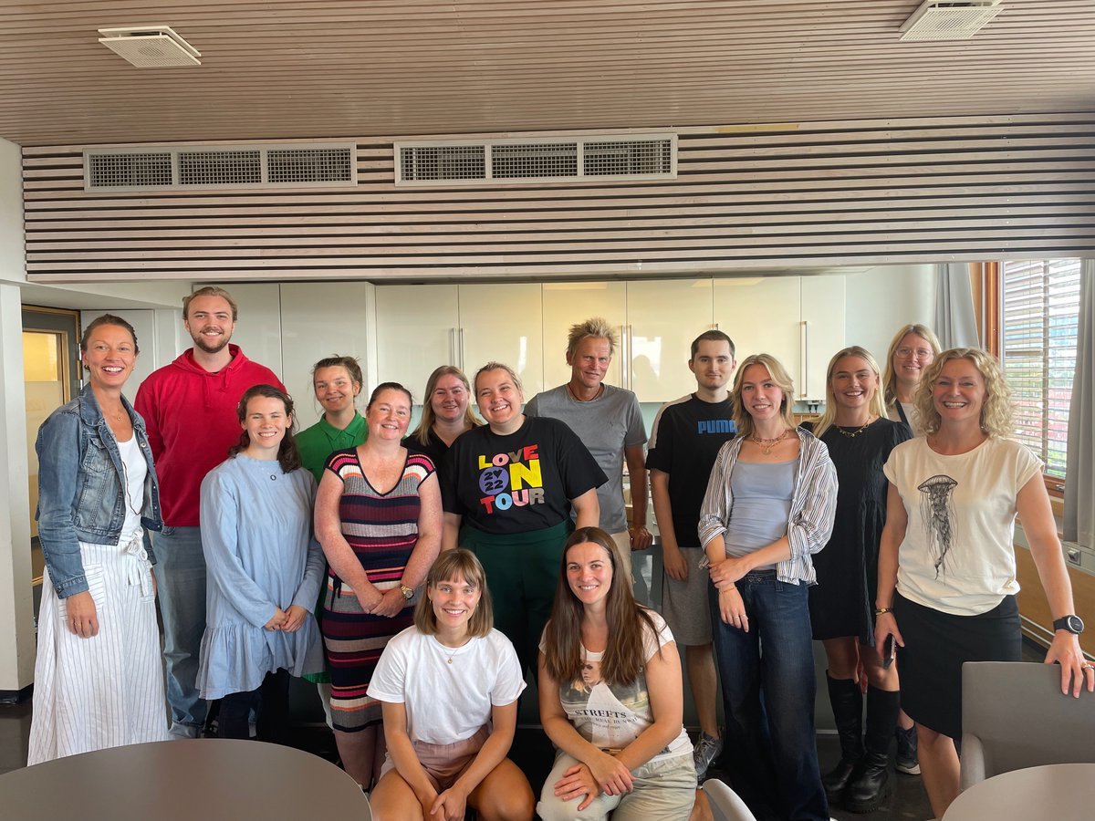 Da er vi i gang!! 🤩B-LAB200 har hatt faglige foredrag 🌍fra historie og psykologi, engasjerte bedrifter 🌿 og supre studenter 🧑‍🎓, tre dager til ende! <a href="/GlobalCompactNO/">UN Global Compact Norge</a> <a href="/Psykologiskinst/">UiO - Psykologisk Institutt</a> @UniOsloHF <a href="/UniOslo_SVfak/">SV-fakultetet  UiO</a> <a href="/knutkarevold/">knut ivar karevold</a>